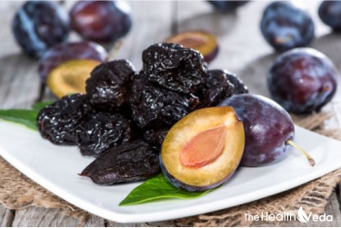 Why-Prunes-are-ideal-for-treating-Constipation
