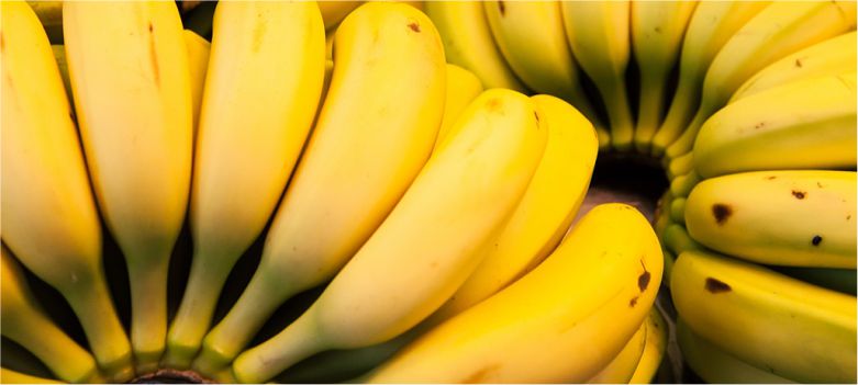 Banana-also-helps-in-controlling-high-blood-pressure