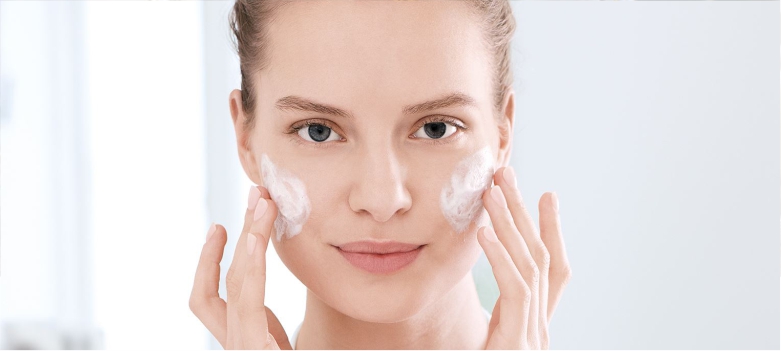 Cures-whiteheads-and-blackheads