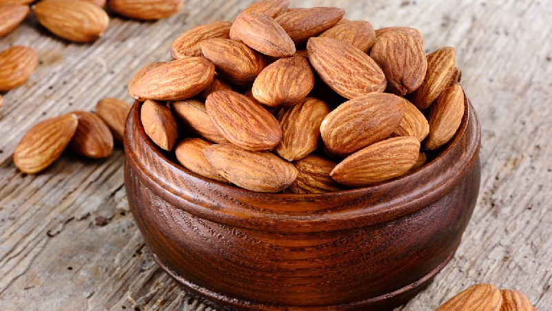 Almonds-must-Eat-for-a-Strong Body