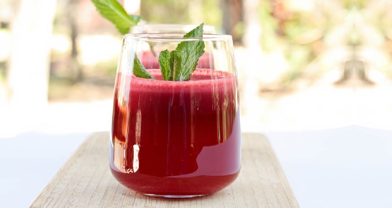 Beetroot-and-Mint-Juice-Drinks-for-Weight-Loss-and-Clear-Skin