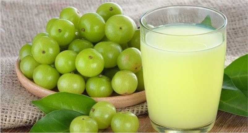 Indian-Gooseberry-to-Reduce-Hair-Fall-Naturally